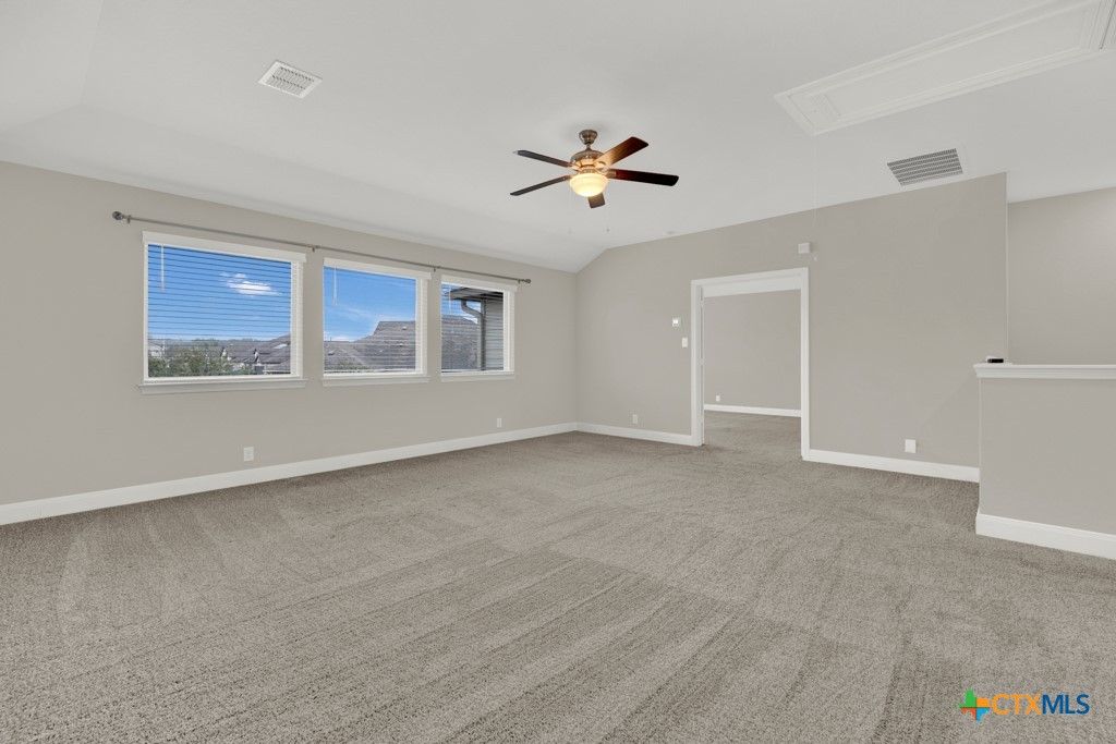 Image 21 of property listing at 2931 Aller, New Braunfels, TX 78130