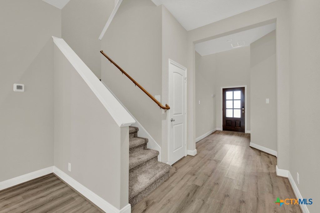 Image 8 of property listing at 2931 Aller, New Braunfels, TX 78130