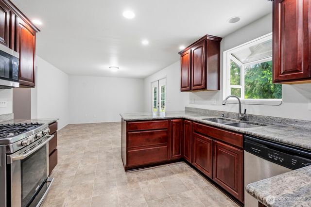 7209 33rd Avenue SE, Lacey, WA 98503