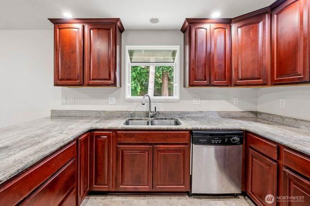 7209 33rd Avenue SE, Lacey, WA 98503