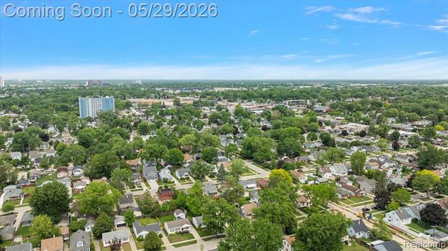 246 Massoit Street, Clawson, MI 48017