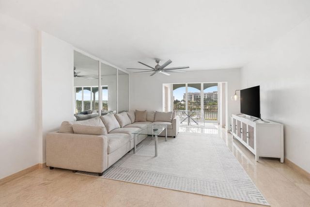 1001 E Camino Real 504 N, Boca Raton, FL 33432