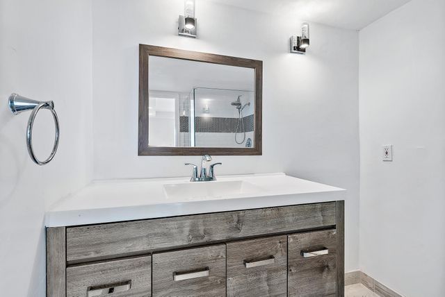 1001 E Camino Real 504 N, Boca Raton, FL 33432