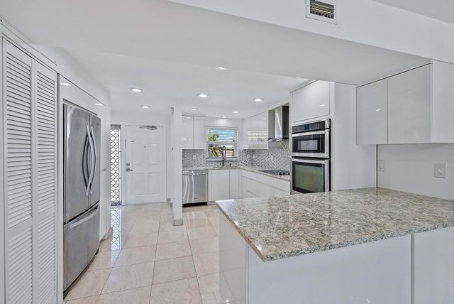 1001 E Camino Real 504 N, Boca Raton, FL 33432