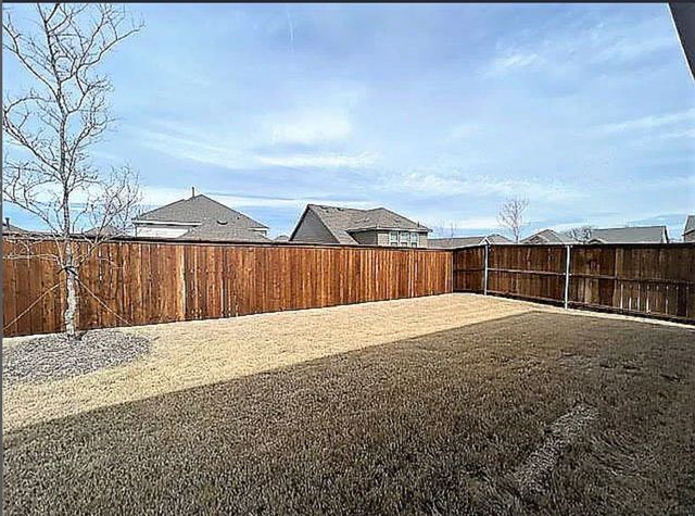 3959 Oak Creek Circle, Denison, TX 75020