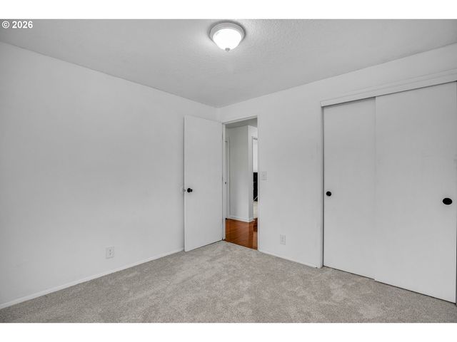 940 Sw 178TH Pl, Beaverton, OR 97003