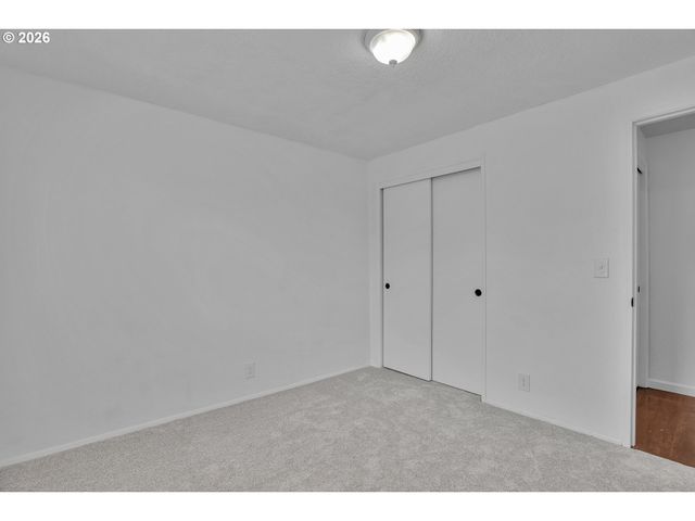 940 Sw 178TH Pl, Beaverton, OR 97003