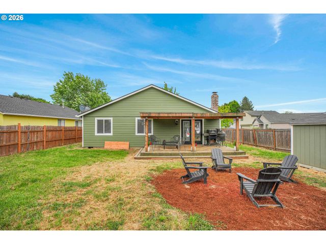 940 Sw 178TH Pl, Beaverton, OR 97003