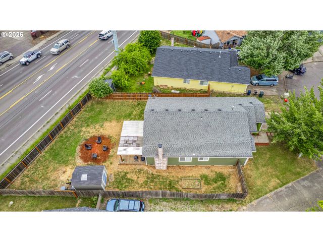 940 Sw 178TH Pl, Beaverton, OR 97003
