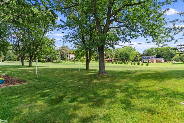 5362 Mccandlish Road, Grand Blanc, MI 48439