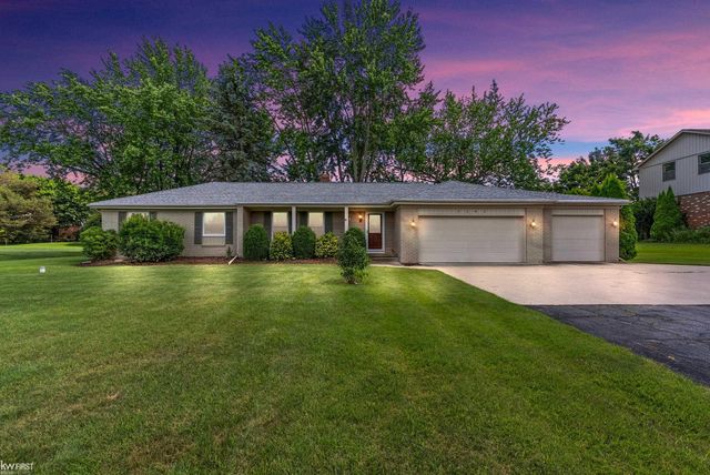 5362 Mccandlish Road, Grand Blanc, MI 48439