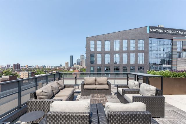 32 Traveler 601, Boston, MA 02118