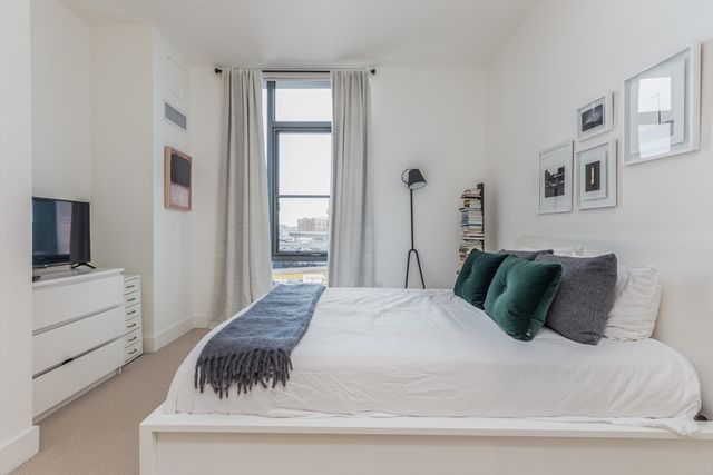 32 Traveler 601, Boston, MA 02118