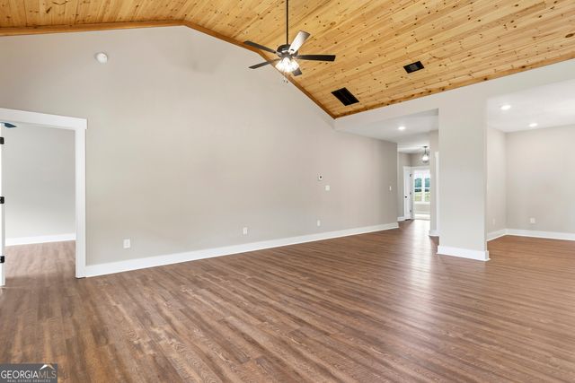 144 Overland Way, Gray, GA 31032