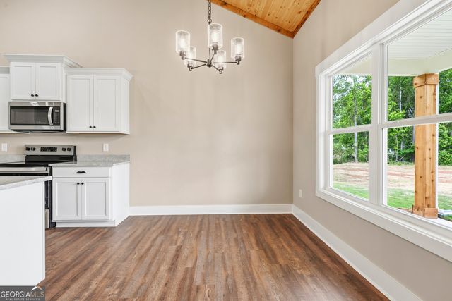 144 Overland Way, Gray, GA 31032