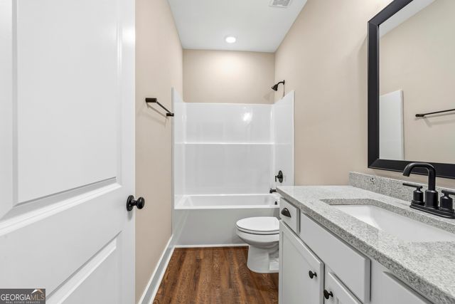 144 Overland Way, Gray, GA 31032