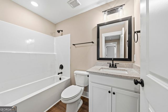144 Overland Way, Gray, GA 31032