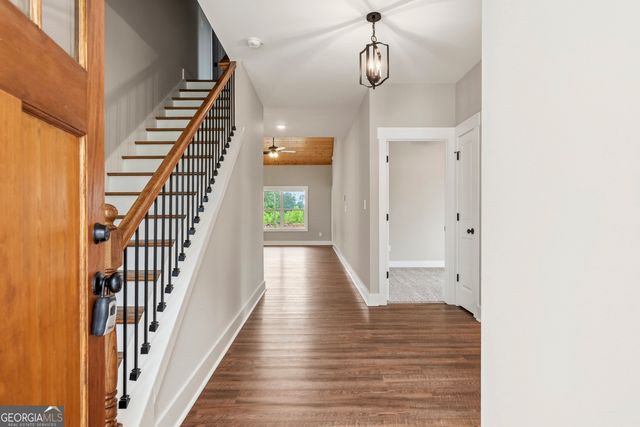 144 Overland Way, Gray, GA 31032