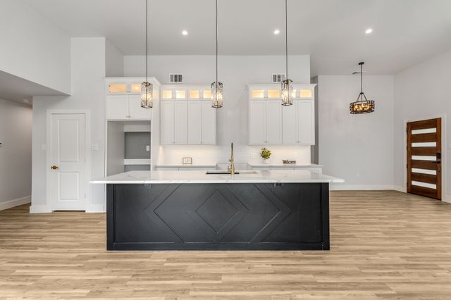 2418 Lyola Street, Dallas, TX 75241