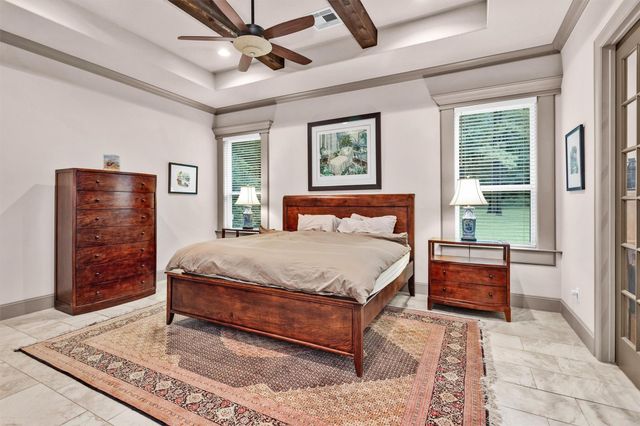 343 Grand View, Huntsville, TX 77340