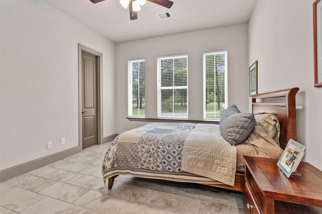 343 Grand View, Huntsville, TX 77340