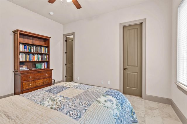 343 Grand View, Huntsville, TX 77340