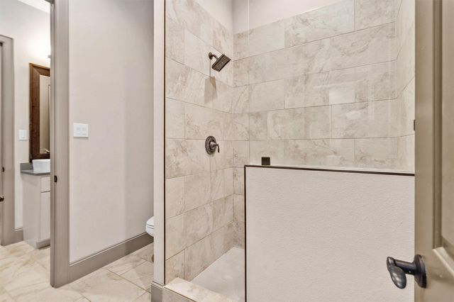 343 Grand View, Huntsville, TX 77340