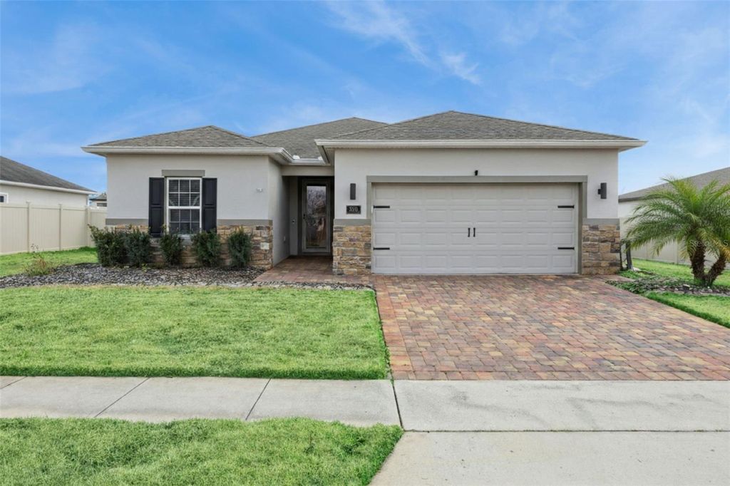 236 MESSINA PL, Howey In The Hills, FL 34737