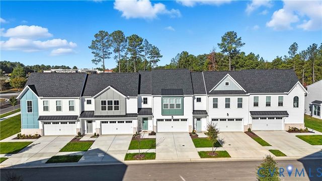 6900 Sunrise Oasis Ln, Midlothian, VA 23112