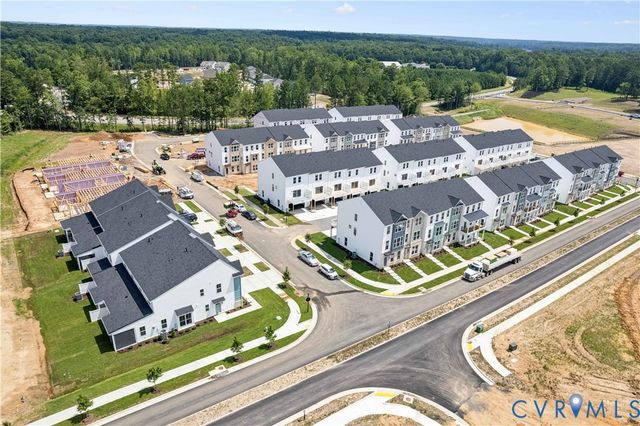 6900 Sunrise Oasis Ln, Midlothian, VA 23112