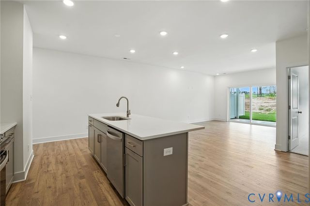 6900 Sunrise Oasis Ln, Midlothian, VA 23112