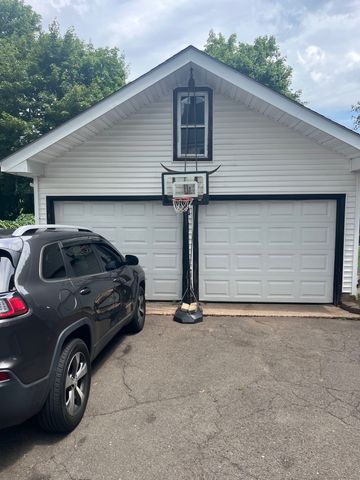 43 North Pearl Street, Meriden, CT 06450