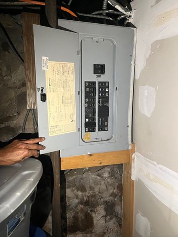 43 North Pearl Street, Meriden, CT 06450