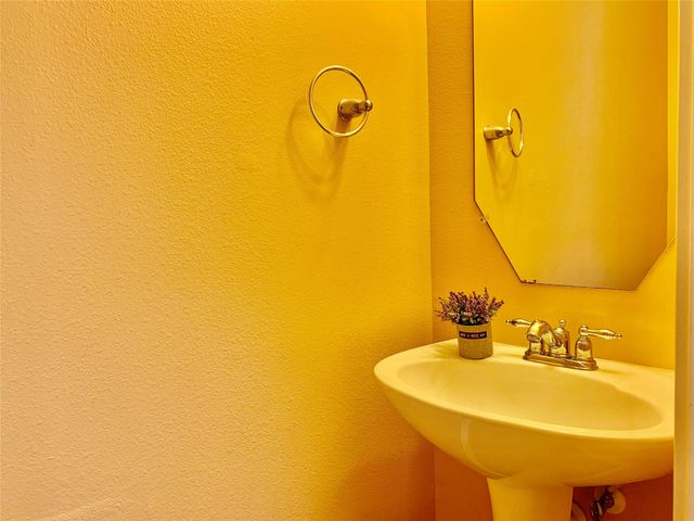 12414 Jasmine Brook Lane, Houston, TX 77089