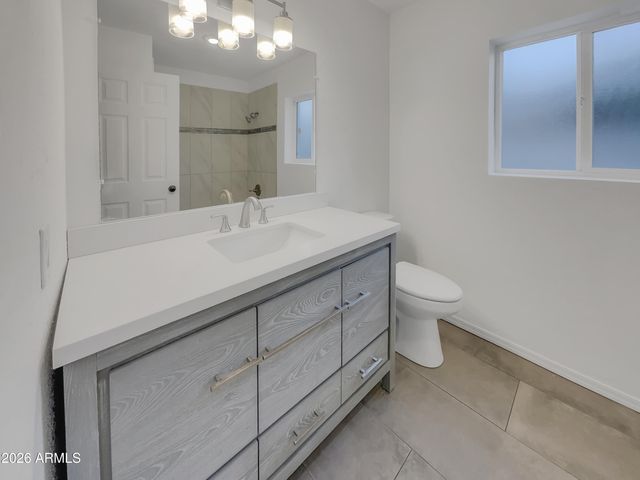 13628 N 40TH Drive, Phoenix, AZ 85029