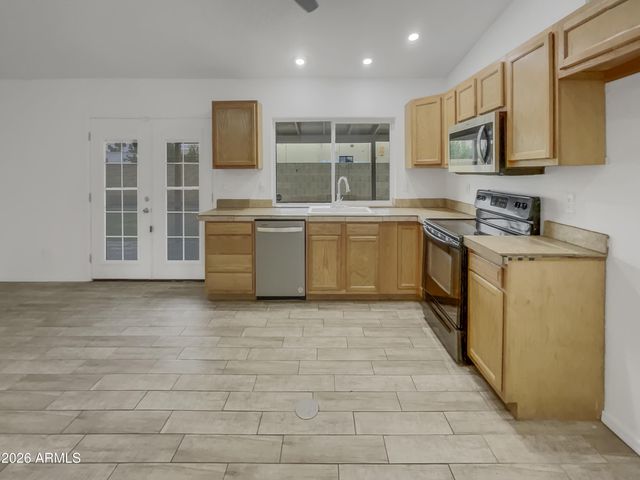 13628 N 40TH Drive, Phoenix, AZ 85029