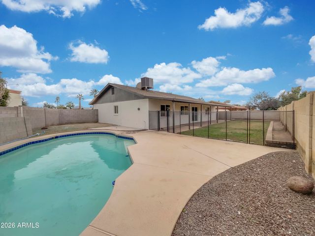 13628 N 40TH Drive, Phoenix, AZ 85029