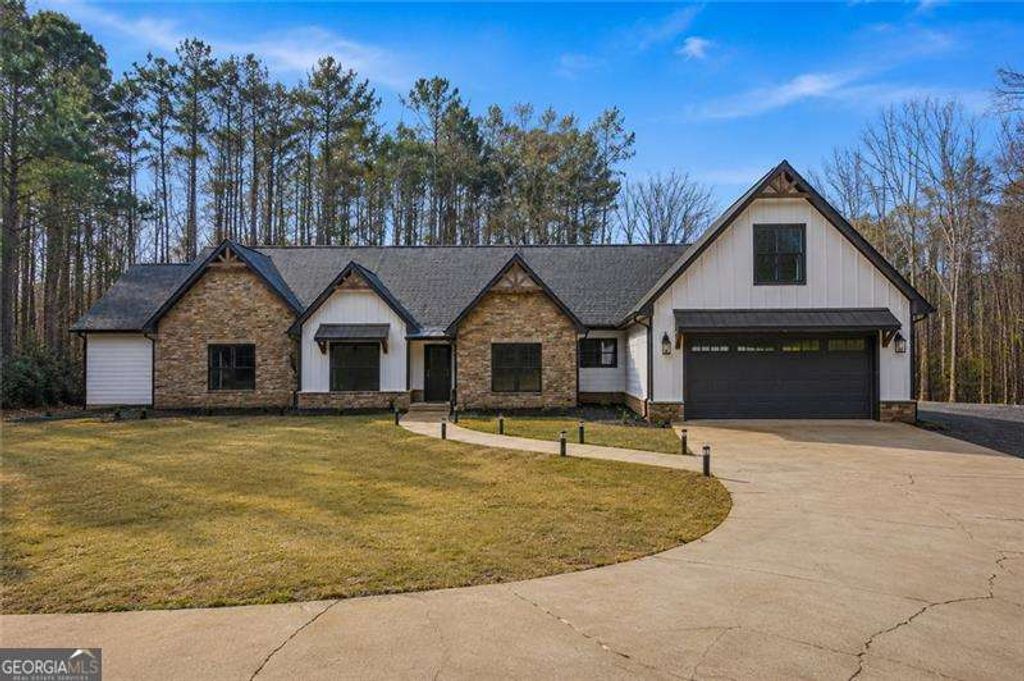 635 Colbert Road, Dallas, GA 30132