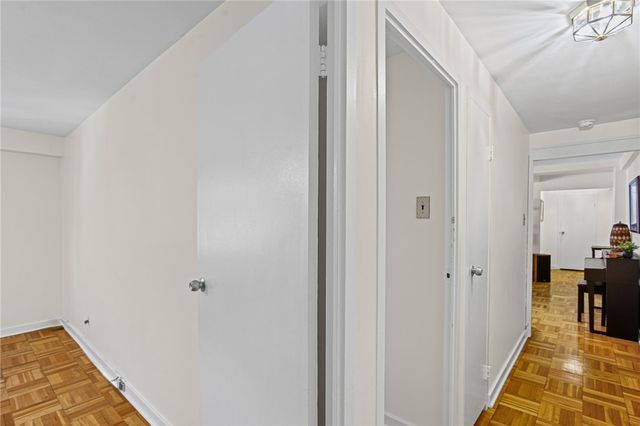 4601 Fifth 221, Oakland, PA 15213