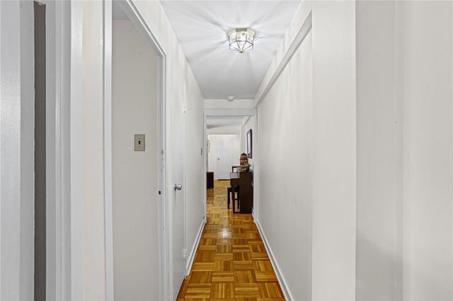 4601 Fifth 221, Oakland, PA 15213