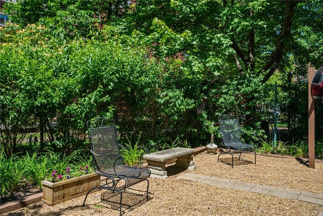 4601 Fifth 221, Oakland, PA 15213