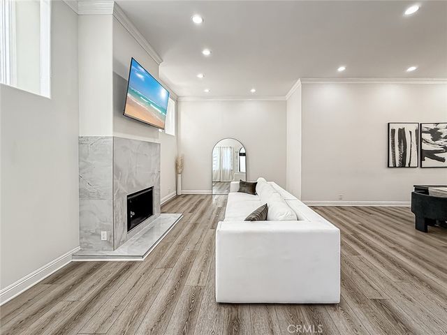 21047 Dumetz Road, Woodland Hills, CA 91364