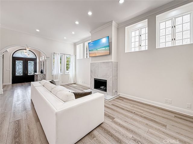 21047 Dumetz Road, Woodland Hills, CA 91364