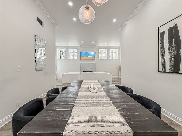 21047 Dumetz Road, Woodland Hills, CA 91364