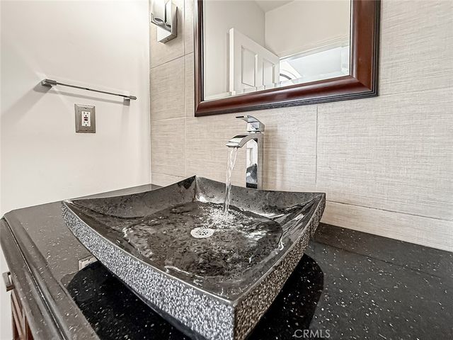 21047 Dumetz Road, Woodland Hills, CA 91364
