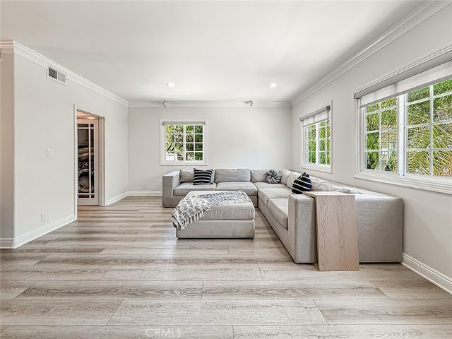 21047 Dumetz Road, Woodland Hills, CA 91364