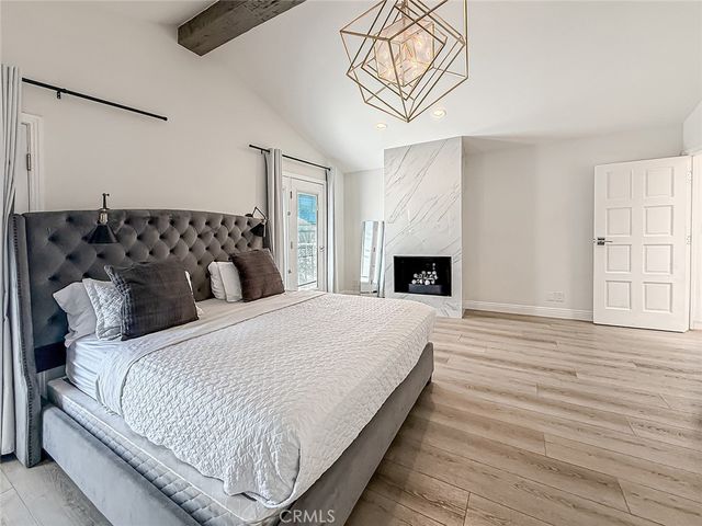 21047 Dumetz Road, Woodland Hills, CA 91364