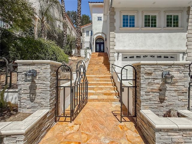 21047 Dumetz Road, Woodland Hills, CA 91364
