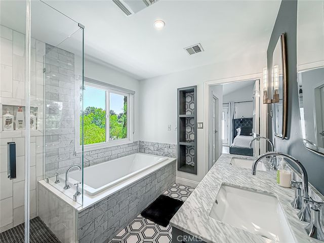 21047 Dumetz Road, Woodland Hills, CA 91364