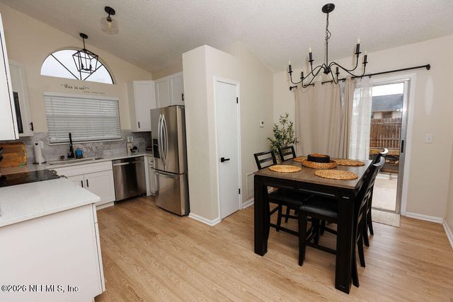 1324 INDEPENDENCE Drive C, Orange Park, FL 32065